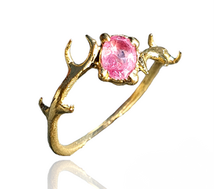 Antler ring with pink sappire - 9k gold