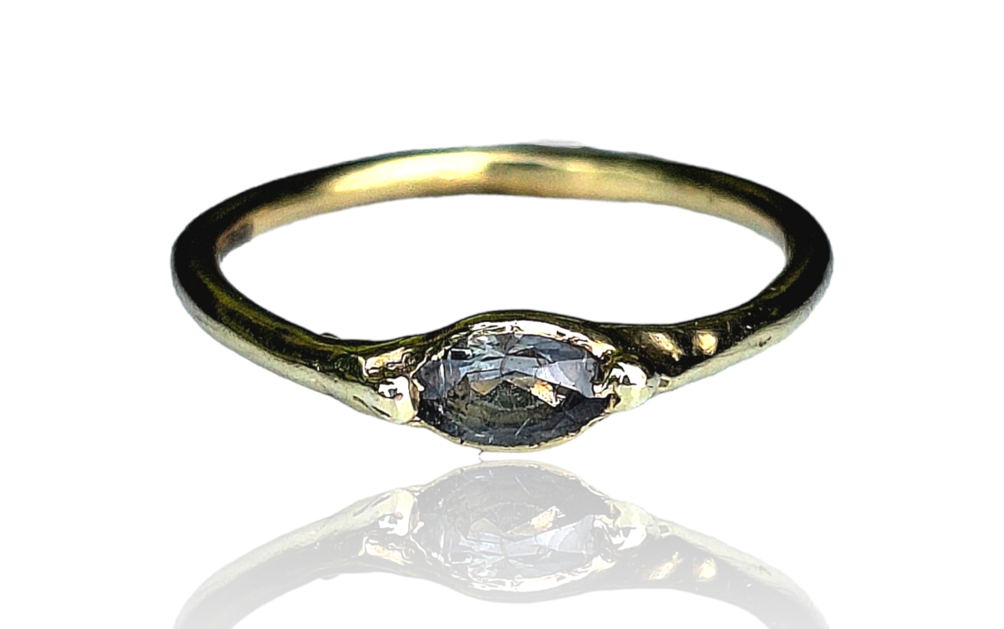 Chandra's Eye - 9k gold and blue sapphire ring