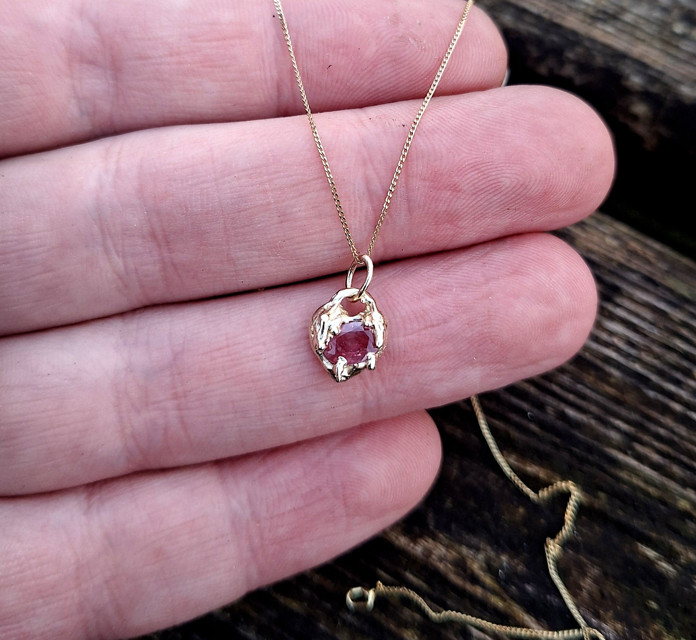 Molten Heart - 9k gold sapphire necklace