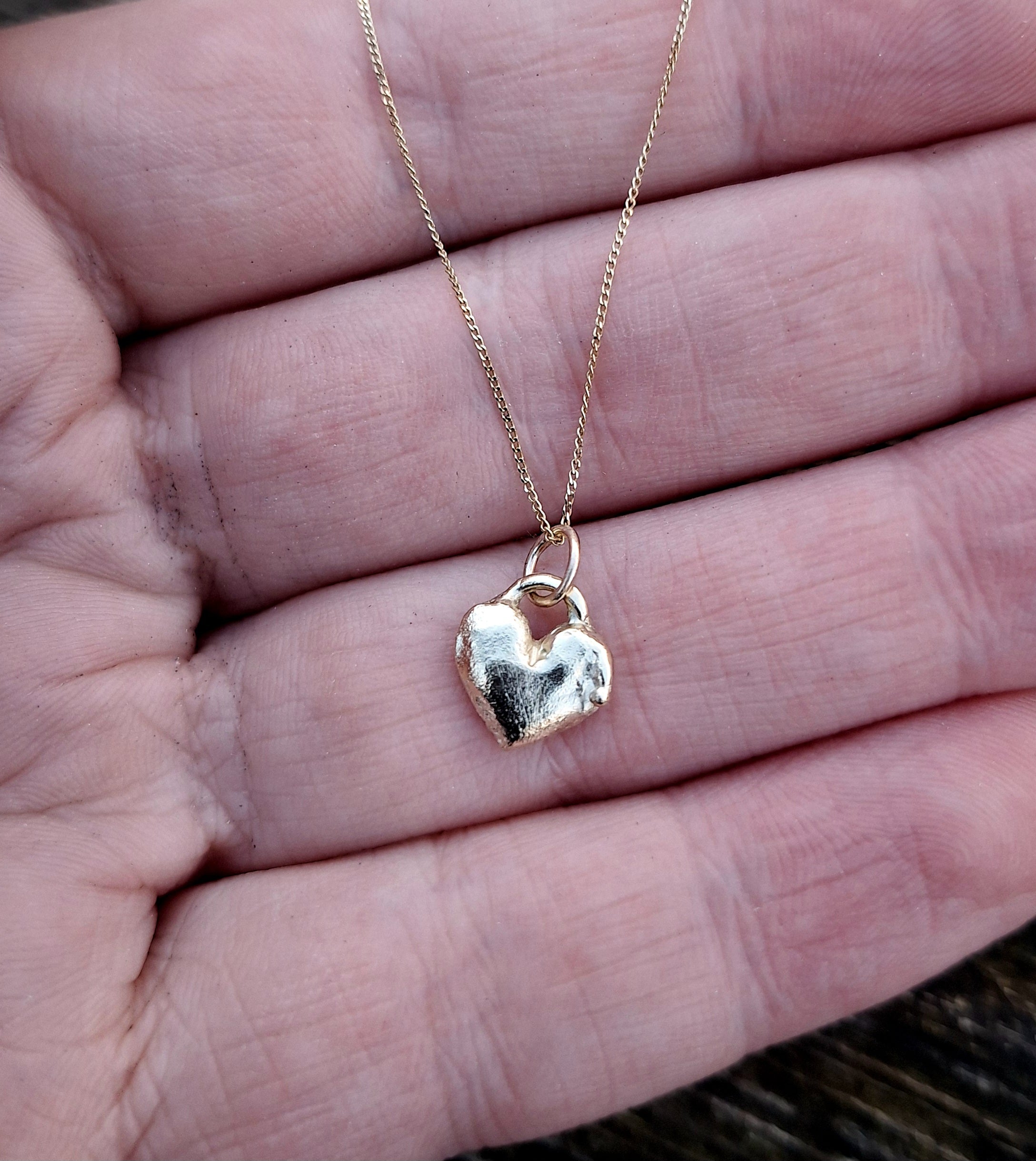 Molten Heart - 9k gold necklace