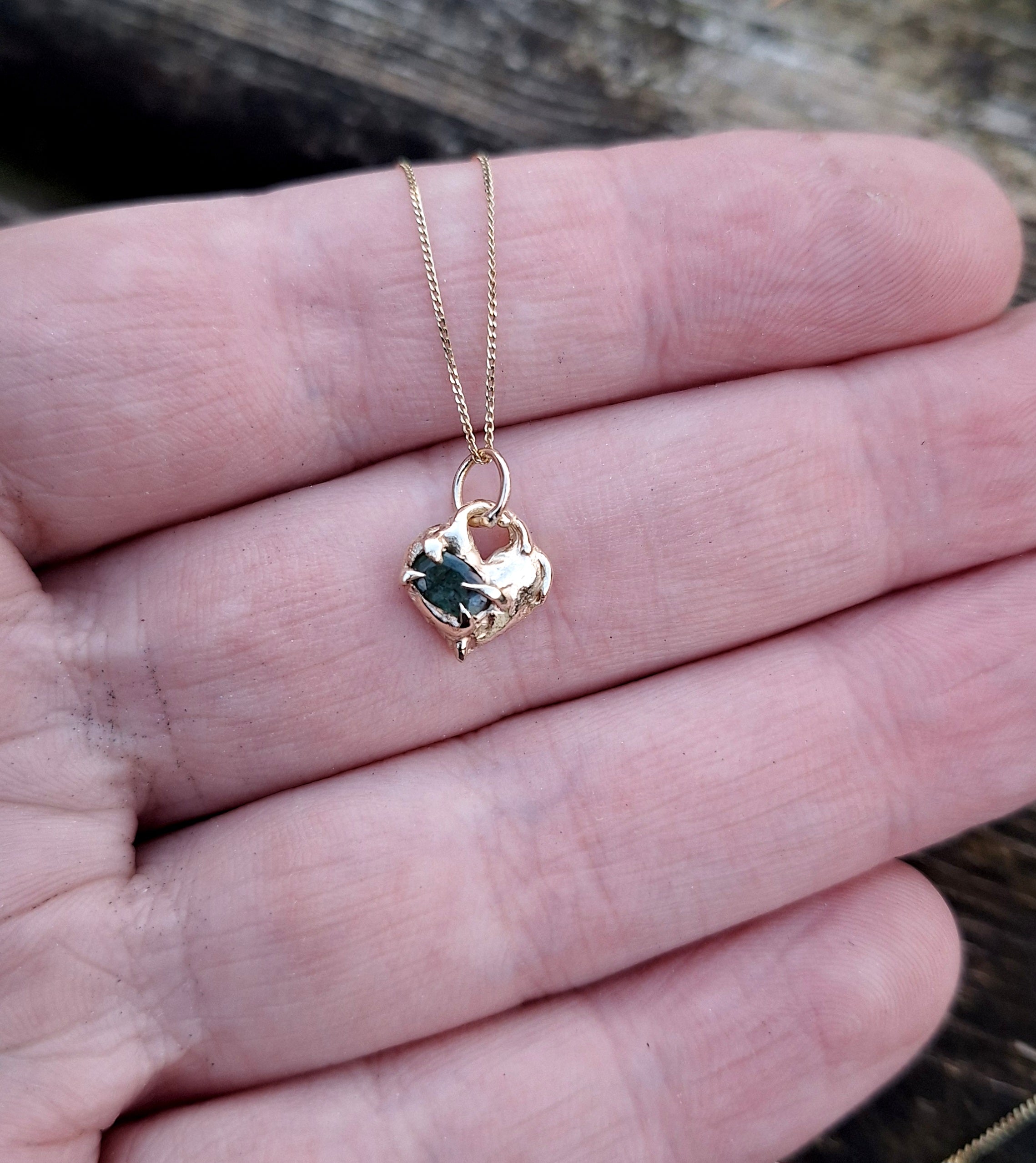 Molten Heart - 9k gold emerald necklace