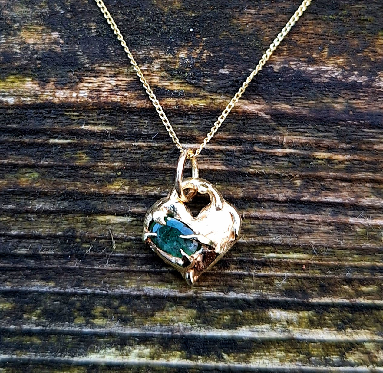 Molten Heart - 9k gold emerald necklace