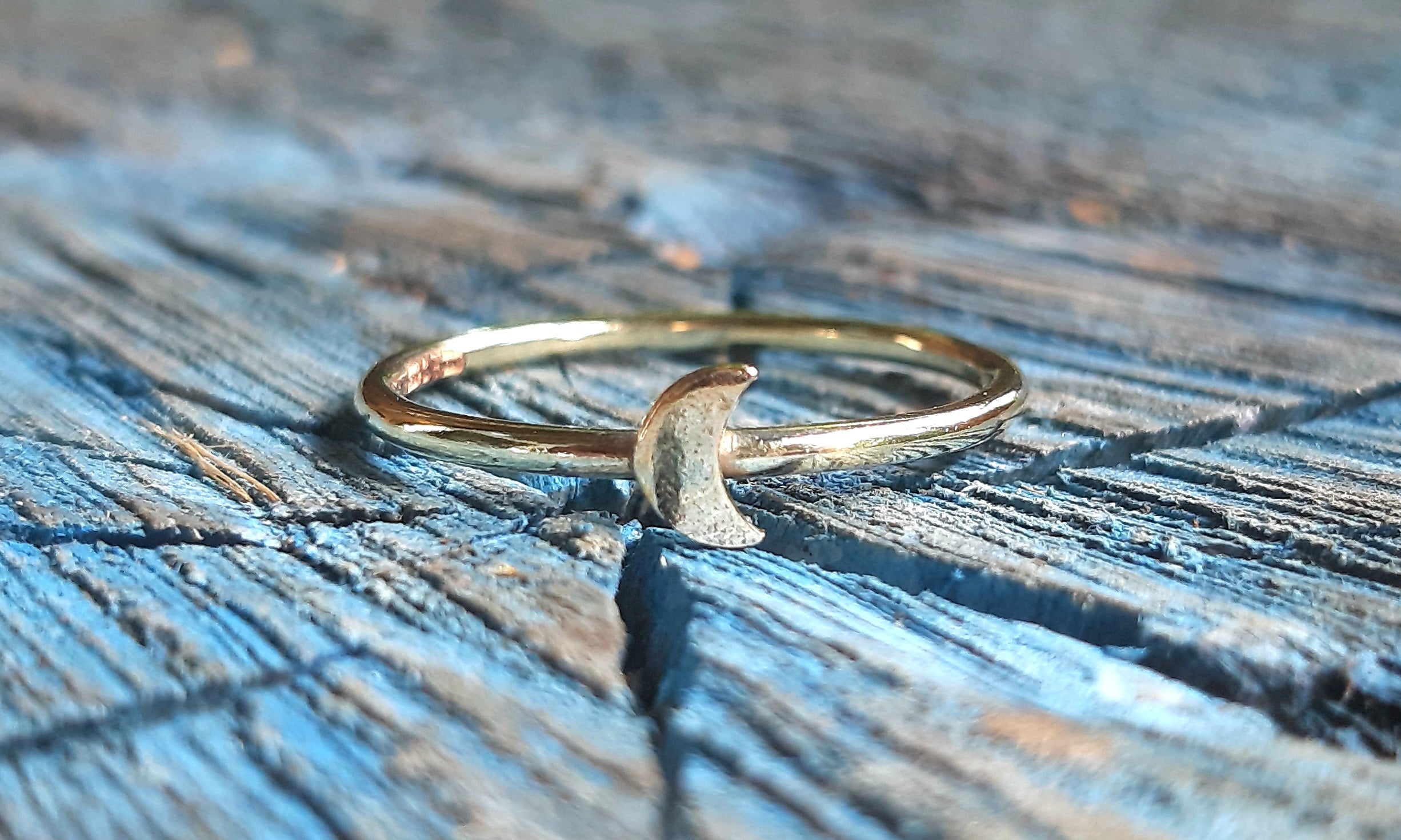 Crescent Moon Stacking Ring - 9k gold ring