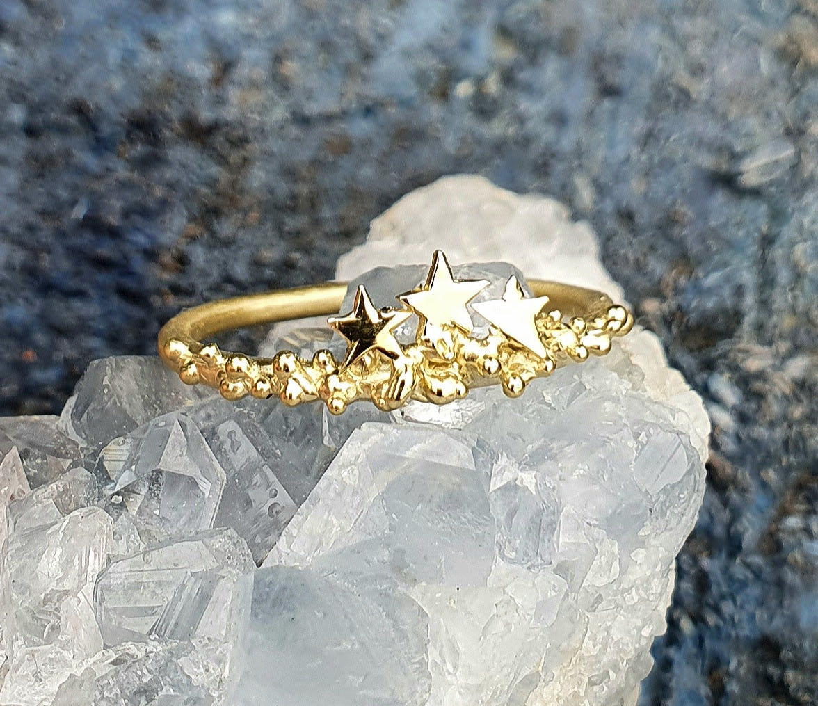 Stardust crown ring - 9k gold ring