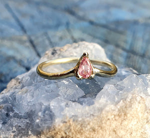 Pink Orion - 9k gold and pink sapphire ring