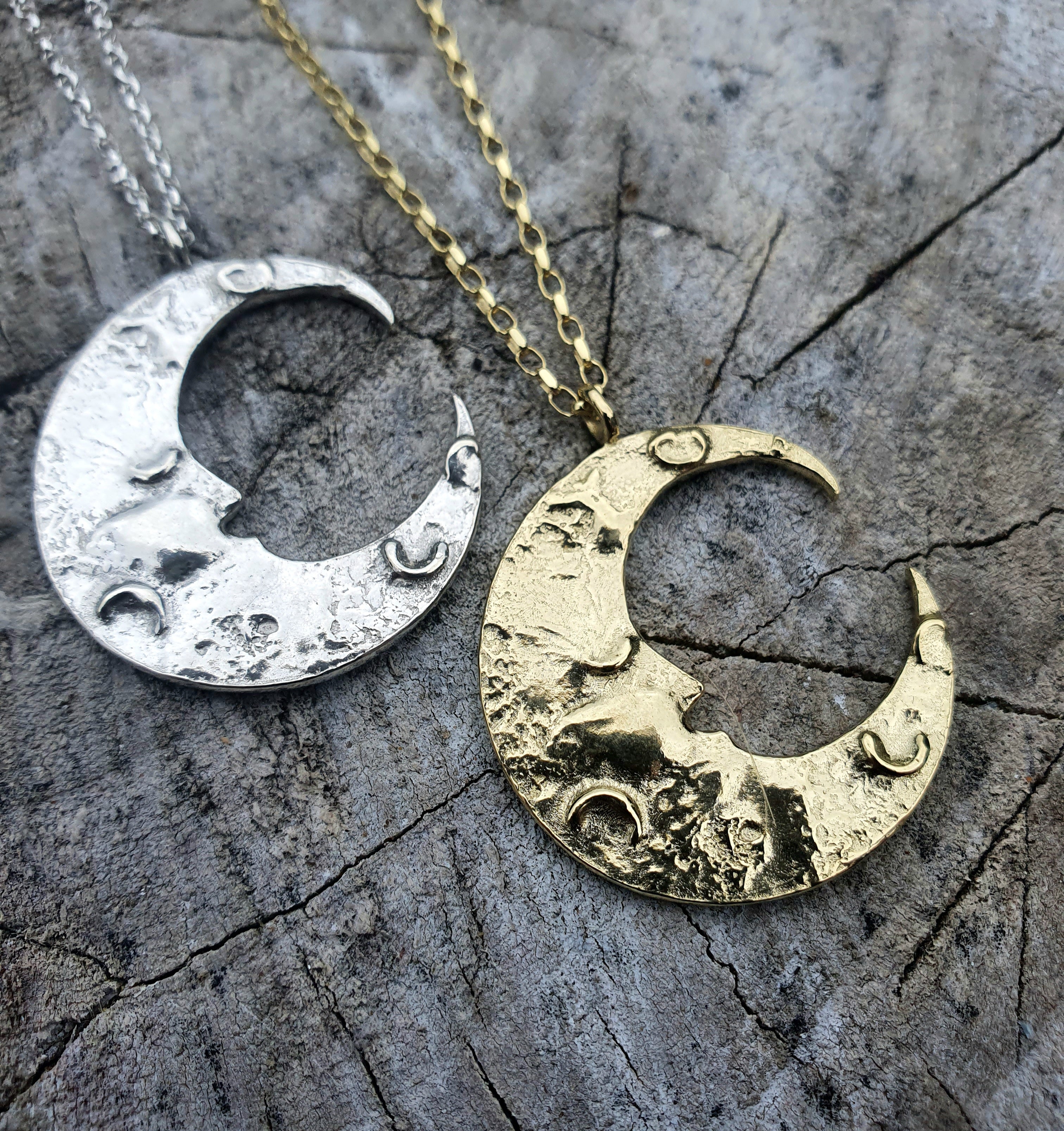 Rhiannon Resting - 9k gold moon necklace