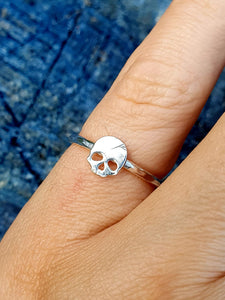 Clí skull ring - Sterling silver