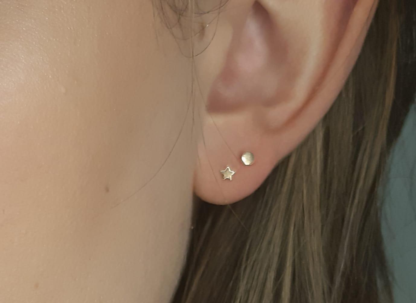 Nova Star Earrings - 9k gold ear studs